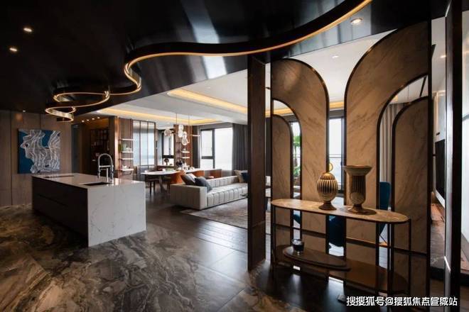桥C位前湾壹号售楼处发布：一席尽奢藏”AG真人游戏地址®前湾壹号售楼处 虹(图7)